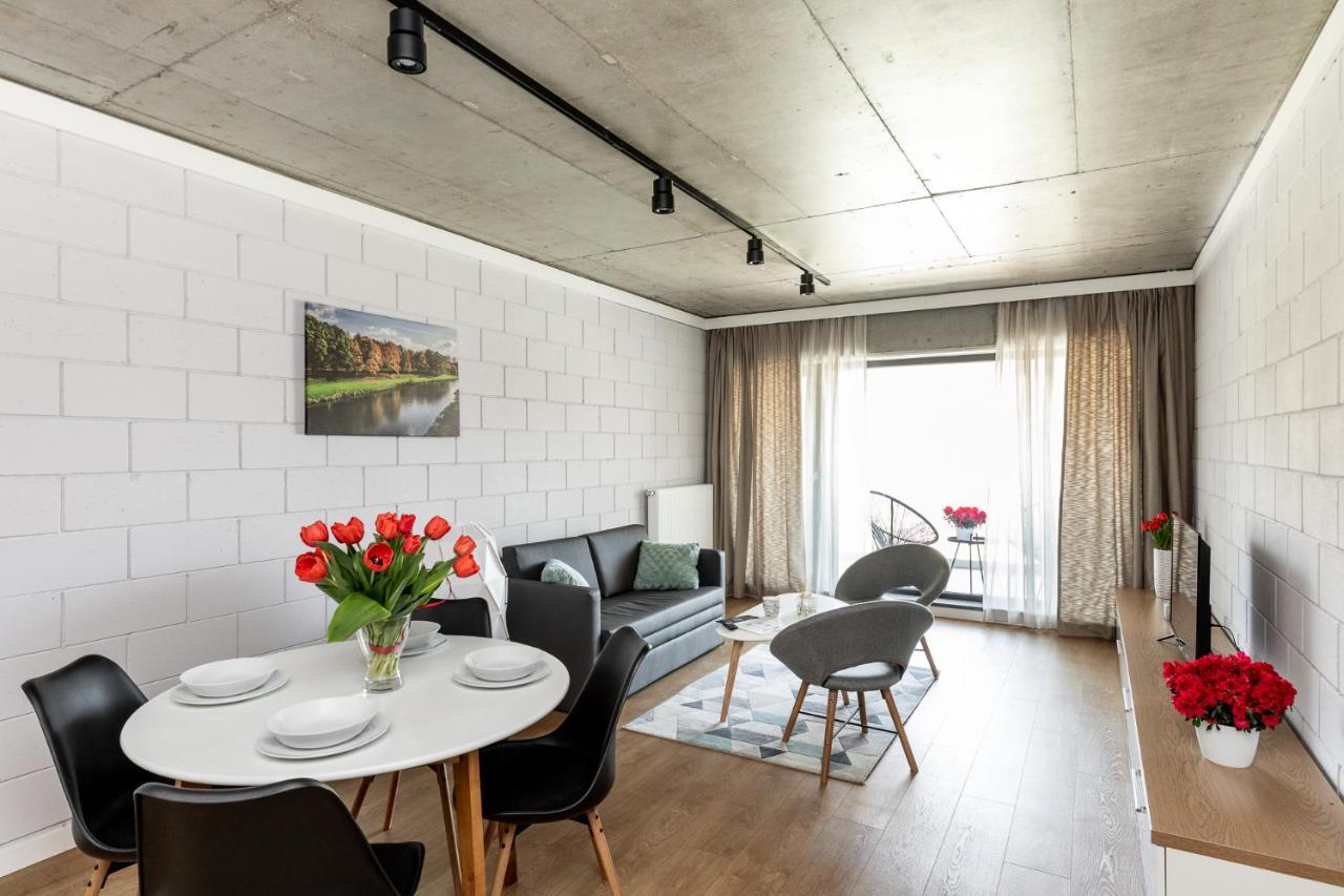 River Side Residence Nr 15 ออชเวียนชิม ภายนอก รูปภาพ